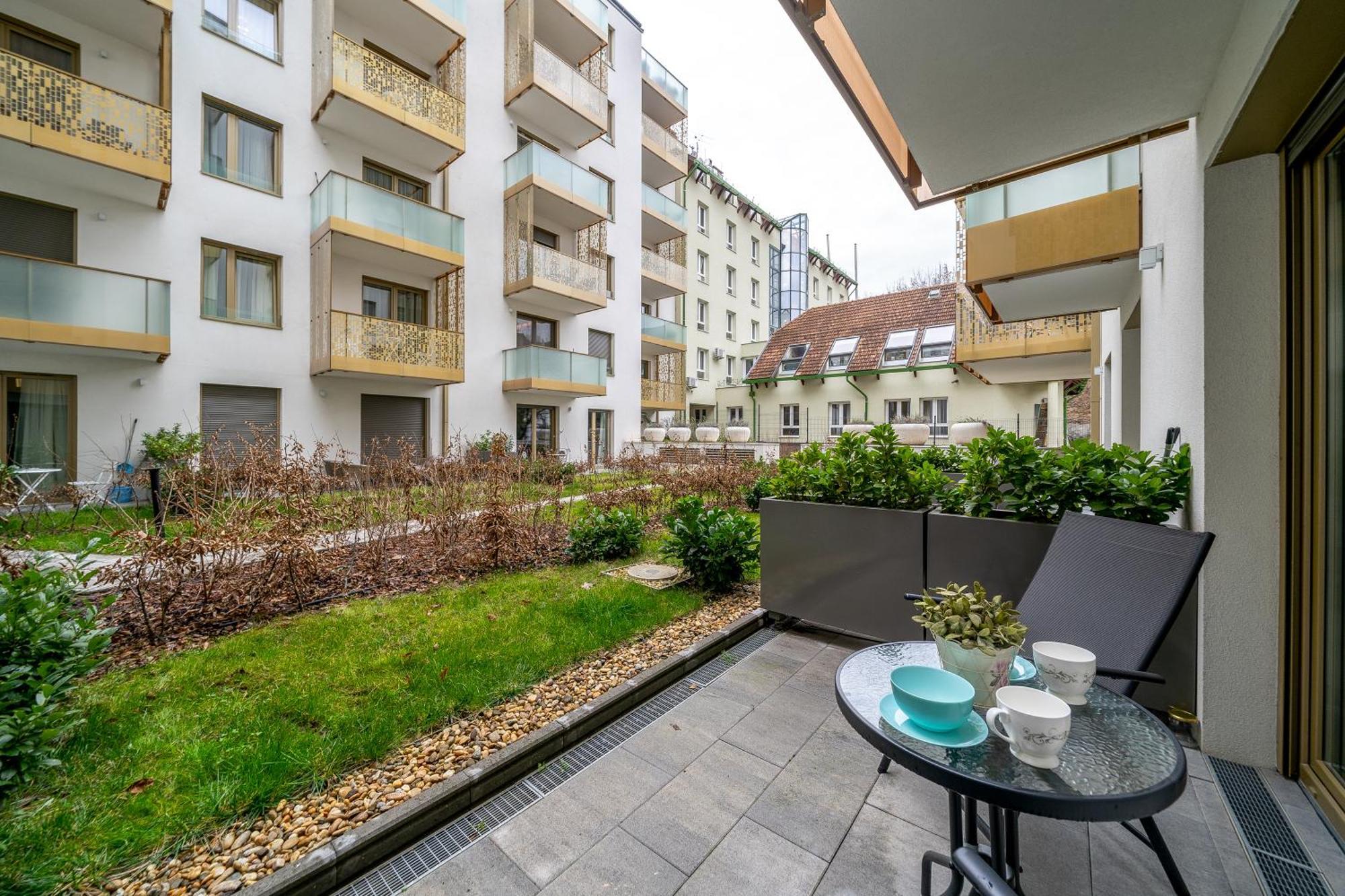 Budapest Magic Garden In Downtown מראה חיצוני תמונה